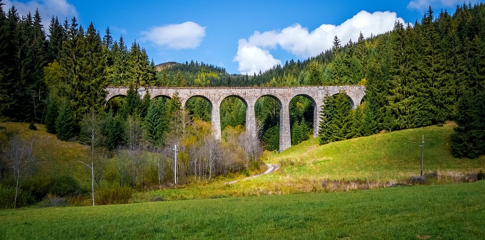 zeleznicni most viadukt