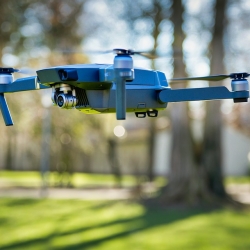 Novela zákona: Bezpečnější provoz bezpilotních letadel, kontrolu dronů