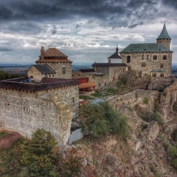 Hrady a zámky Česka - zřícenina hradu Kunětická hora