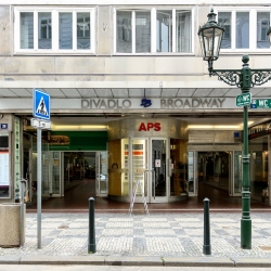 Stát prodává Palác Broadway v srdci Prahy