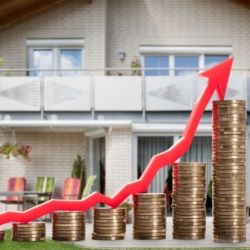 Ceny bytů a domů ve 2. čtvrtletí dále klesly, pozemky zdražily