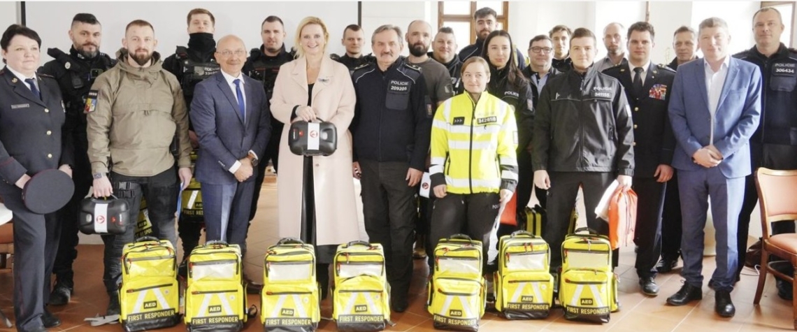 Středočeské záchrance budou ve svém volnu pomáhat policisté