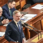 Poslanci projednají zpřísnění azylových pravidel i omezení prodeje pyrotechniky