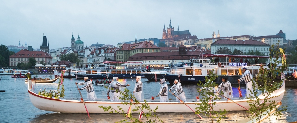 Češi dávají přednost dovolené doma, zájem o zahraničí klesá